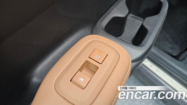 Hyundai Santafe 2024 — photo 29