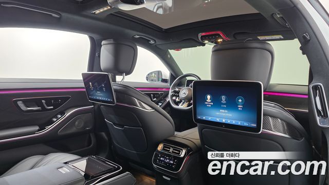 Mercedes-Benz S-Class 2025 — photo 18