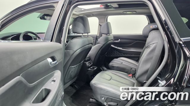 Hyundai Santafe 2023 — photo 11