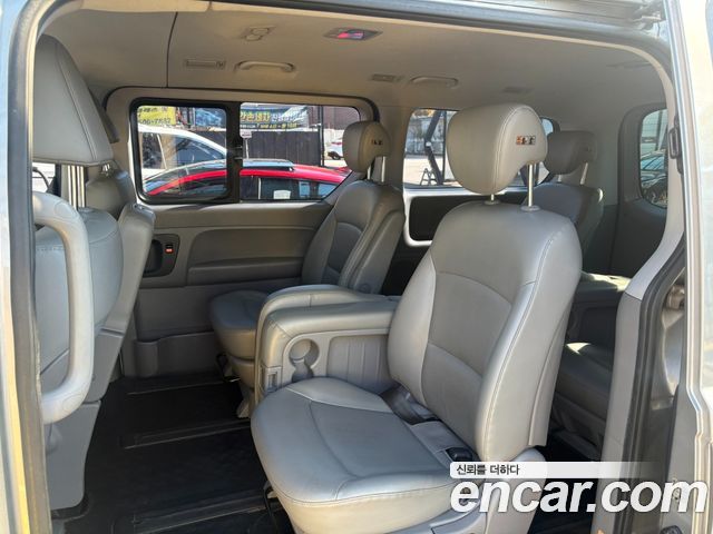 Hyundai Starex 2019 — photo 8