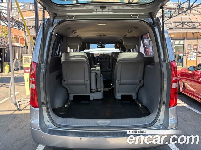 Hyundai Starex 2019 — photo 16