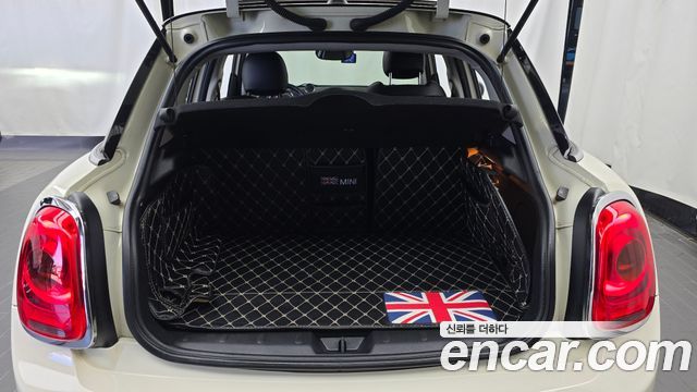 Mini Cooper 2015 — photo 18