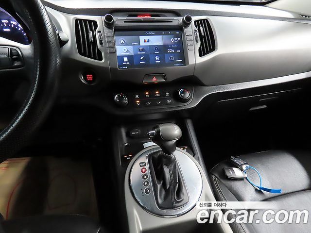 Kia Sportage 2016 — photo 8