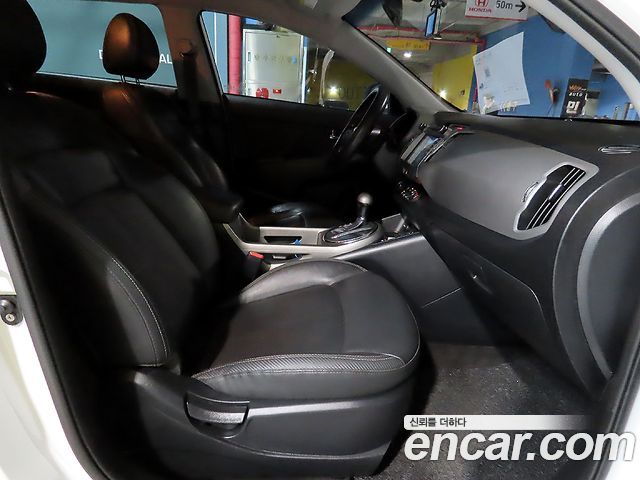 Kia Sportage 2016 — photo 15