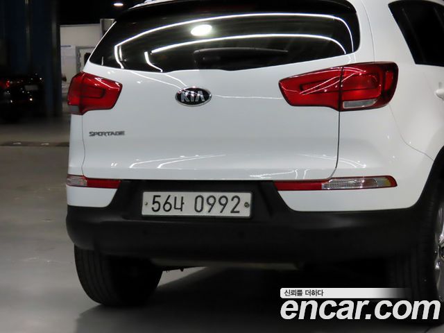 Kia Sportage 2016 — photo 17
