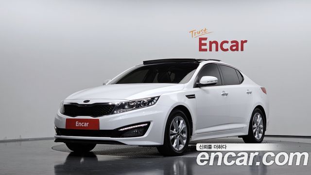 Kia K5 2011 — photo 1