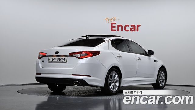 Kia K5 2011 — photo 2