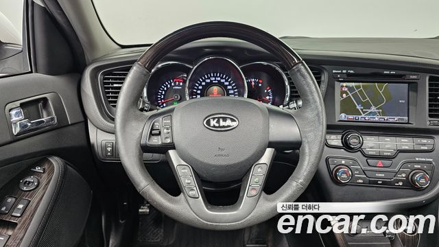 Kia K5 2011 — photo 13
