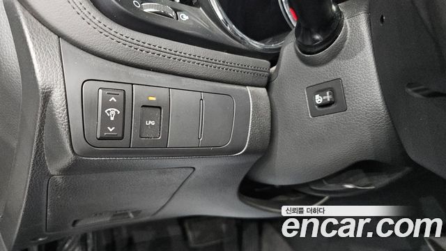 Kia K5 2011 — photo 14