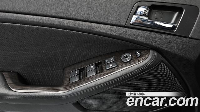 Kia K5 2011 — photo 15