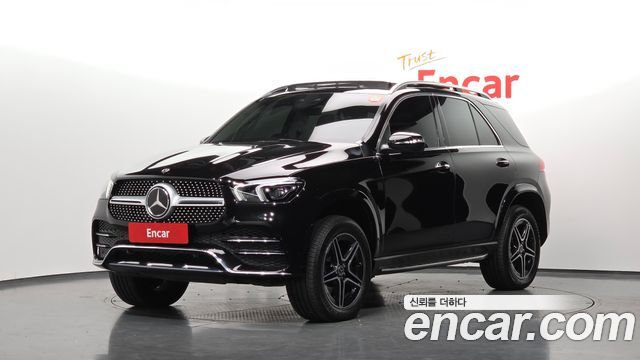 Mercedes-Benz GLE-Class 2021 — photo 1