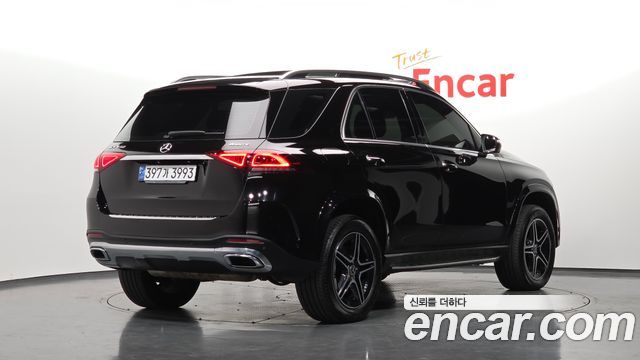Mercedes-Benz GLE-Class 2021 — photo 2