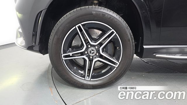 Mercedes-Benz GLE-Class 2021 — photo 5