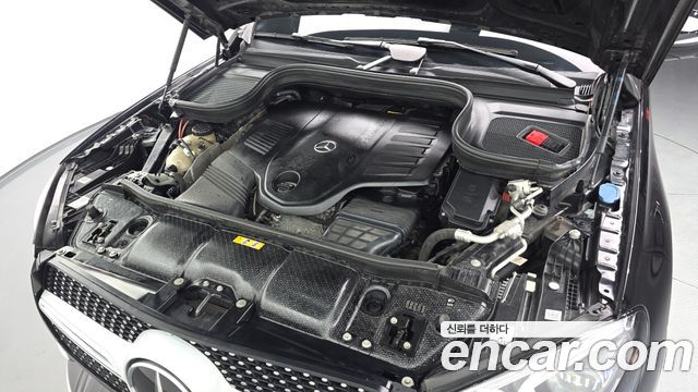 Mercedes-Benz GLE-Class 2021 — photo 6