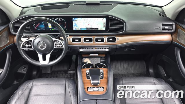 Mercedes-Benz GLE-Class 2021 — photo 10