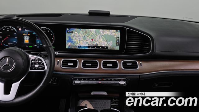 Mercedes-Benz GLE-Class 2021 — photo 20
