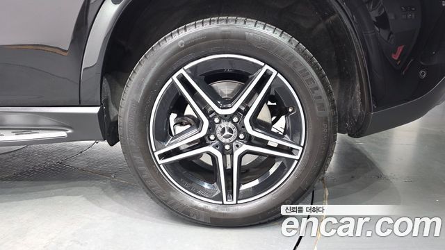 Mercedes-Benz GLE-Class 2021 — photo 7
