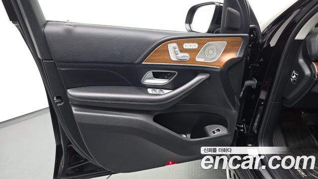 Mercedes-Benz GLE-Class 2021 — photo 14