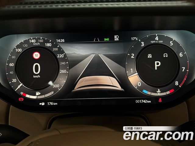 Land Rover Range Rover 2026 — photo 8