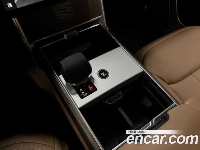 Land Rover Range Rover 2026 — photo 9