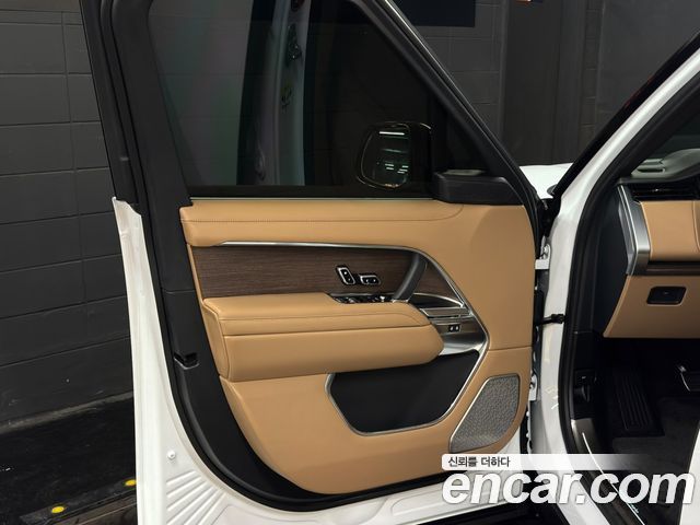 Land Rover Range Rover 2026 — photo 12