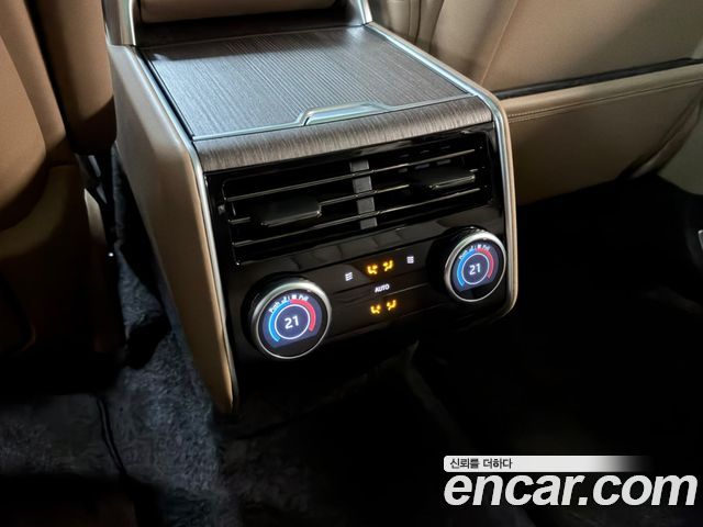 Land Rover Range Rover 2026 — photo 18