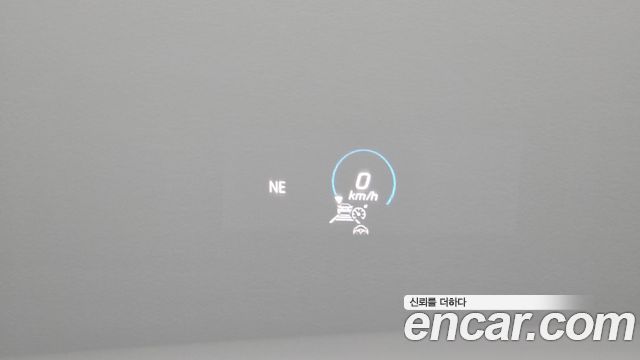 Mercedes-Benz E-Class 2023 — photo 31