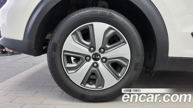 Kia Niro 2017 — photo 5