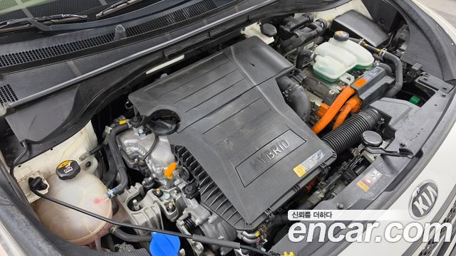 Kia Niro 2017 — photo 6