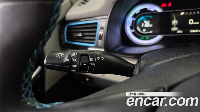 Kia Niro 2017 — photo 17