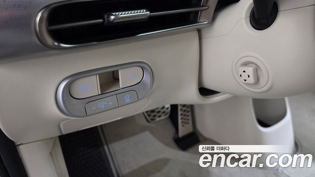 Genesis GV60 2022 — photo 26