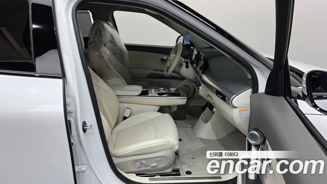 Genesis GV60 2022 — photo 16
