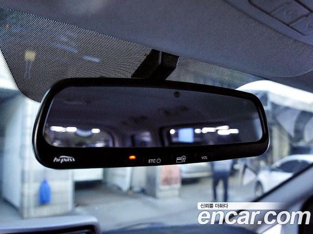Hyundai Starex 2015 — photo 12