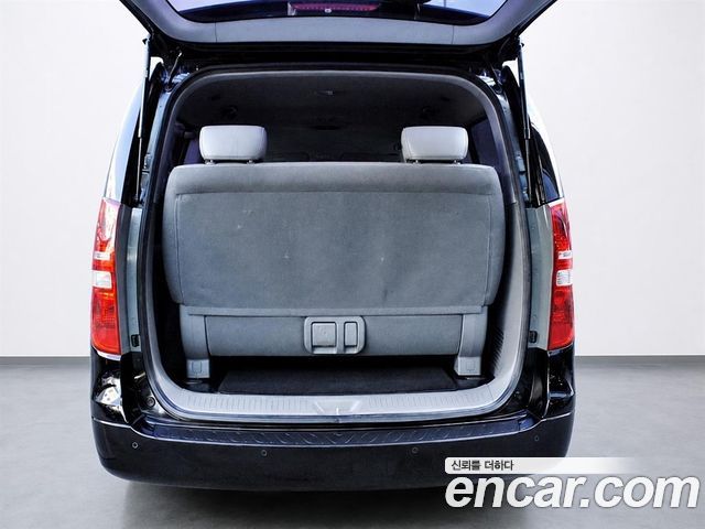 Hyundai Starex 2015 — photo 16