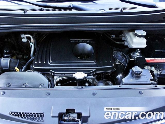 Hyundai Starex 2015 — photo 17