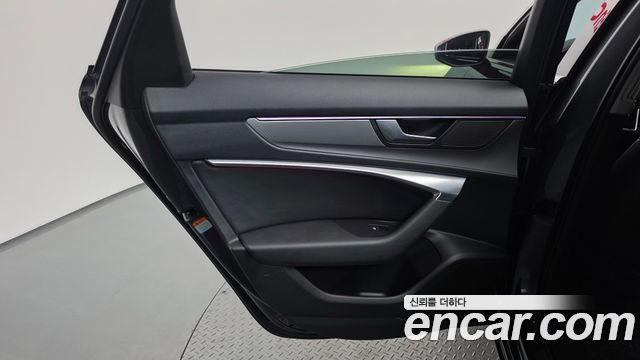 Audi A6 2020 — photo 15