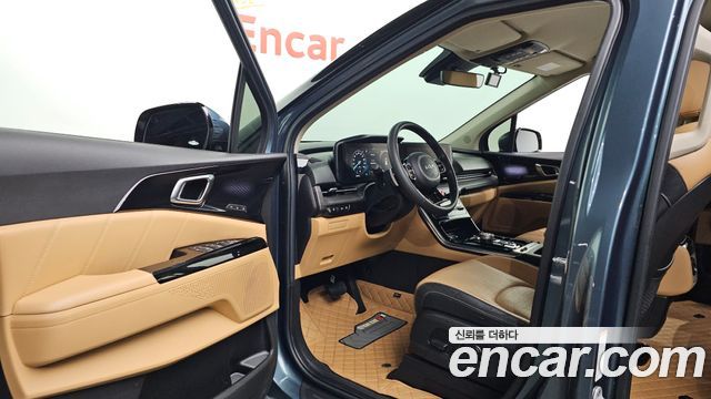 Kia Canival 2023 — photo 10