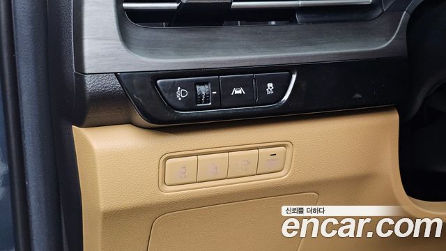Kia Canival 2023 — photo 13
