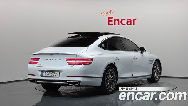 Genesis G80 2022 — photo 2