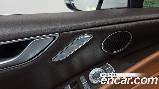 Genesis G80 2022 — photo 28