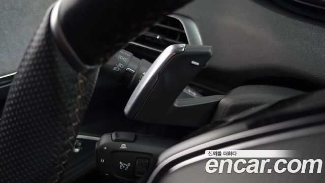 Peugeot 3008 2021 — photo 29