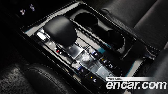Kia K7 2020 — photo 12