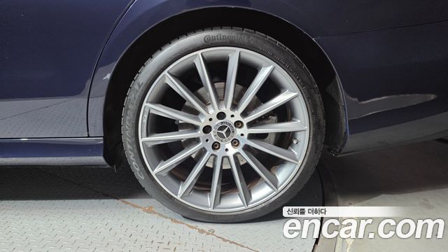 Mercedes-Benz E-Class 2019 — photo 7
