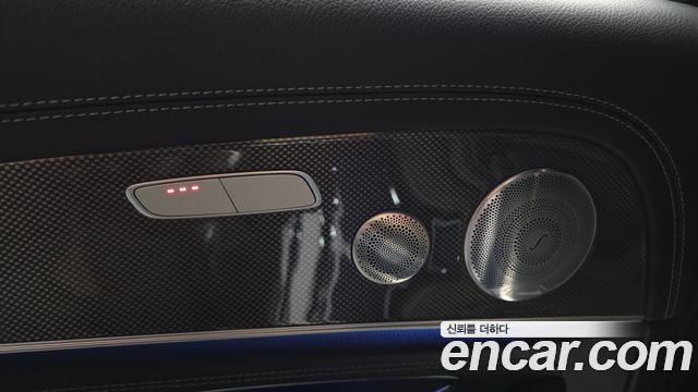 Mercedes-Benz E-Class 2019 — photo 28