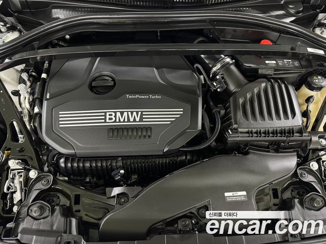 BMW 1-Series 2024 — photo 6