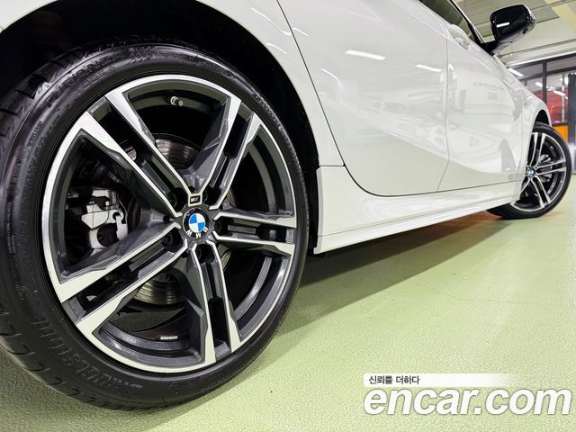 BMW 1-Series 2024 — photo 7