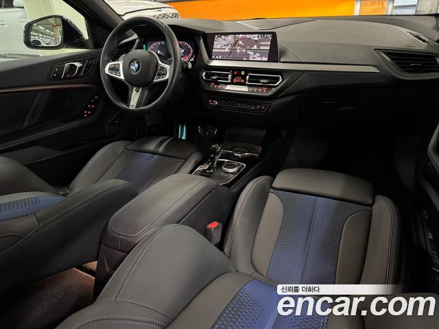 BMW 1-Series 2024 — photo 8