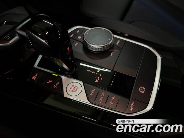 BMW 1-Series 2024 — photo 15