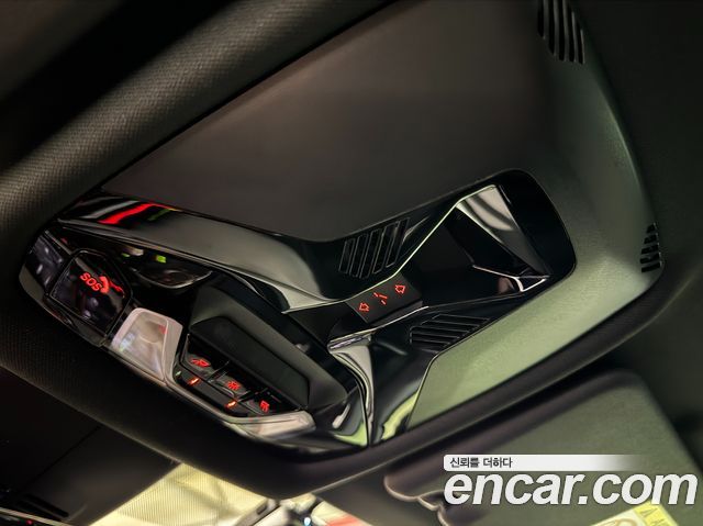 BMW 1-Series 2024 — photo 20