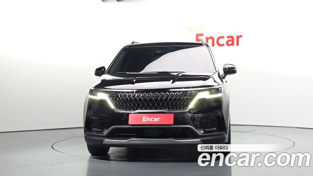 Kia Canival 2023 — photo 3